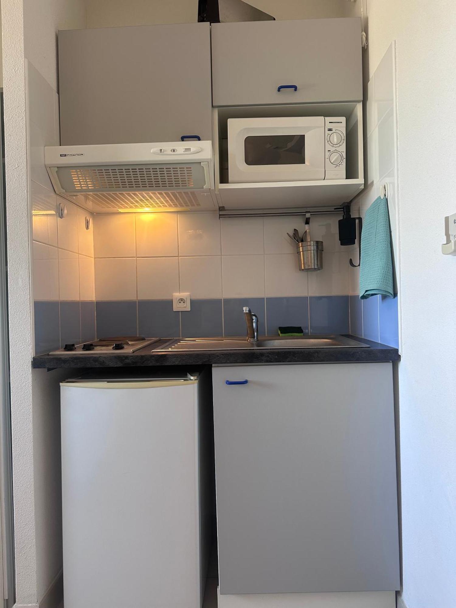 Charmant Studio Le Clos D'Aix Parking Prive Gratuit Et Piscine آيكس أومبروفينس المظهر الخارجي الصورة