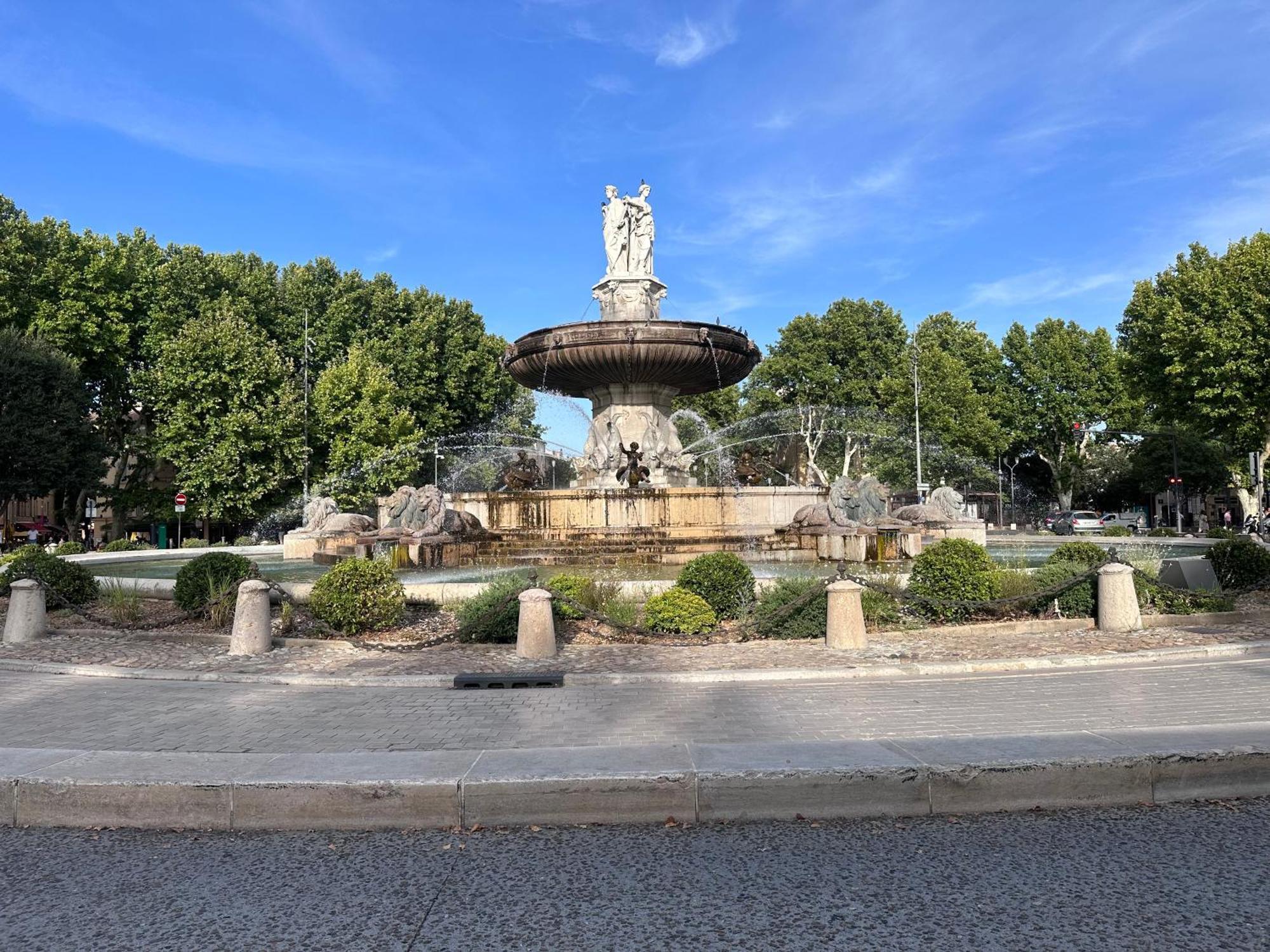 Charmant Studio Le Clos D'Aix Parking Prive Gratuit Et Piscine آيكس أومبروفينس المظهر الخارجي الصورة